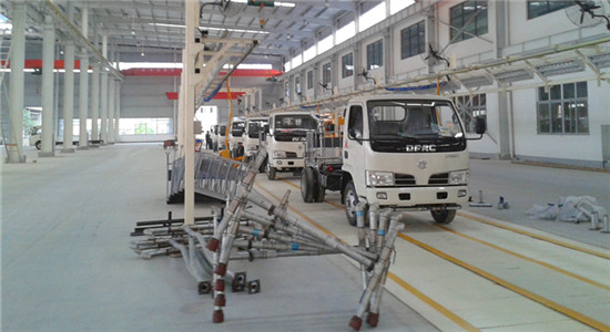 <a href=http://www.szpower-inverter.cn/ssc target=_blank class=infotextkey>灑水車(chē)</a>圖片