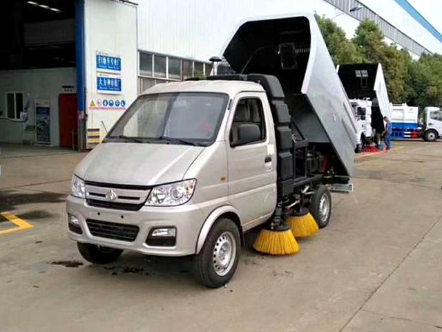 長(zhǎng)安國六掃路車