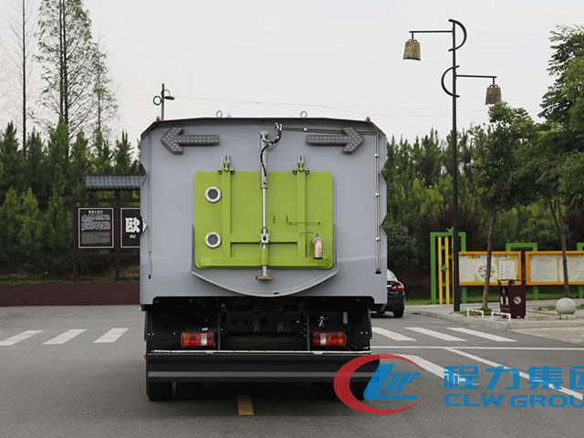 重汽豪沃國(guó)六洗掃車(chē)圖片5