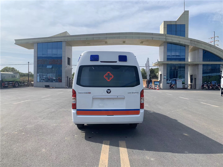 福田G9救護(hù)車(chē)空間大性?xún)r(jià)比高(國(guó)五)圖片3