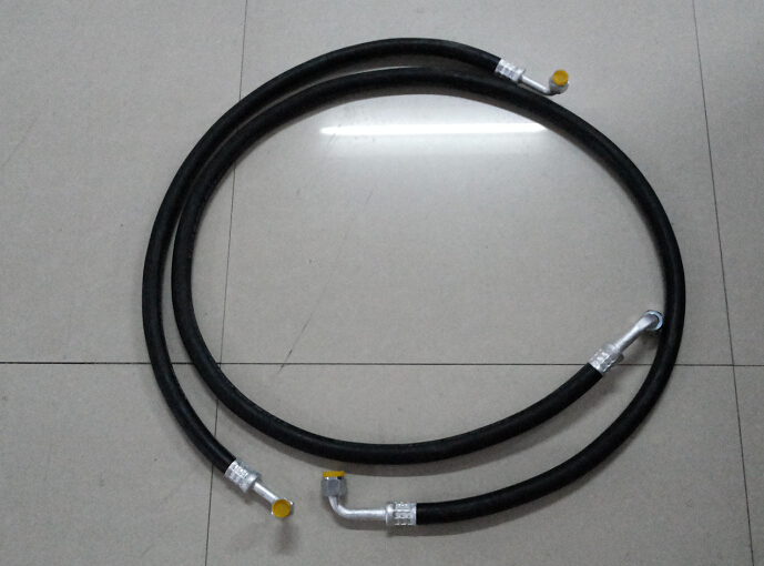 <a href=http://www.szpower-inverter.cn/lcc/ target=_blank class=infotextkey>冷藏車</a>制冷系統(tǒng)管路圖片
