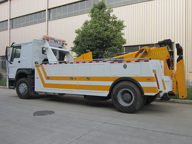 重汽豪沃單橋拖吊聯(lián)體清障車(chē)圖片2